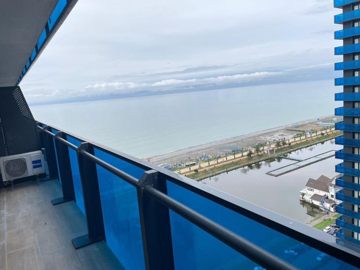 Orbi City Luxury Suite Batumi Exterior photo